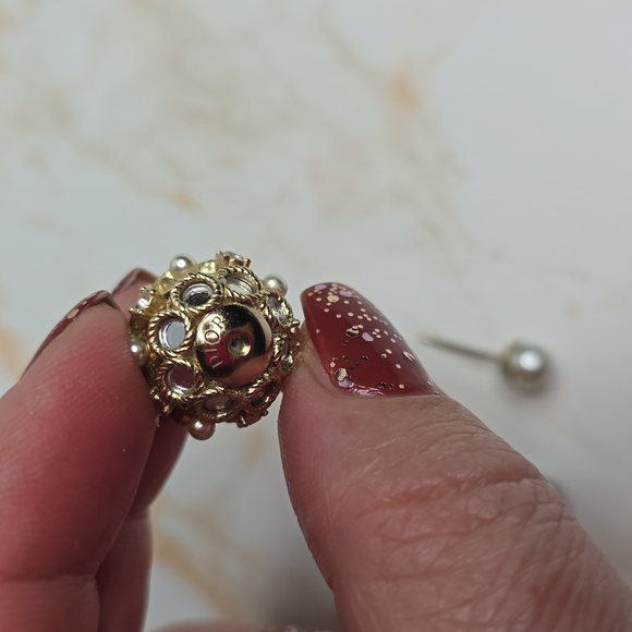 DIOR TRIBALES EARRINGS Gold-Finish Metal with White Resin Pearls and Mirrors - Picture 6 of 10